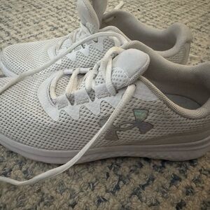 Under Armour Charged Pursuit Sneakers